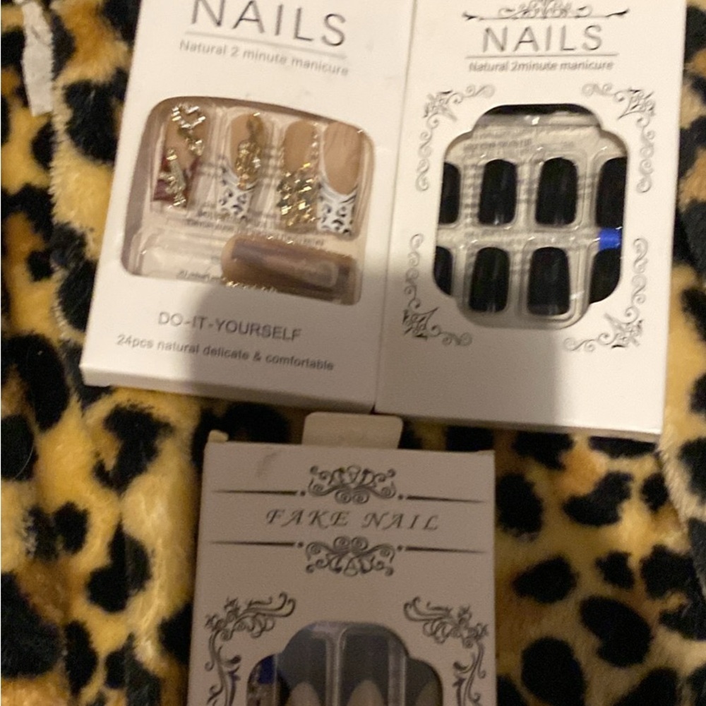 Fake nails